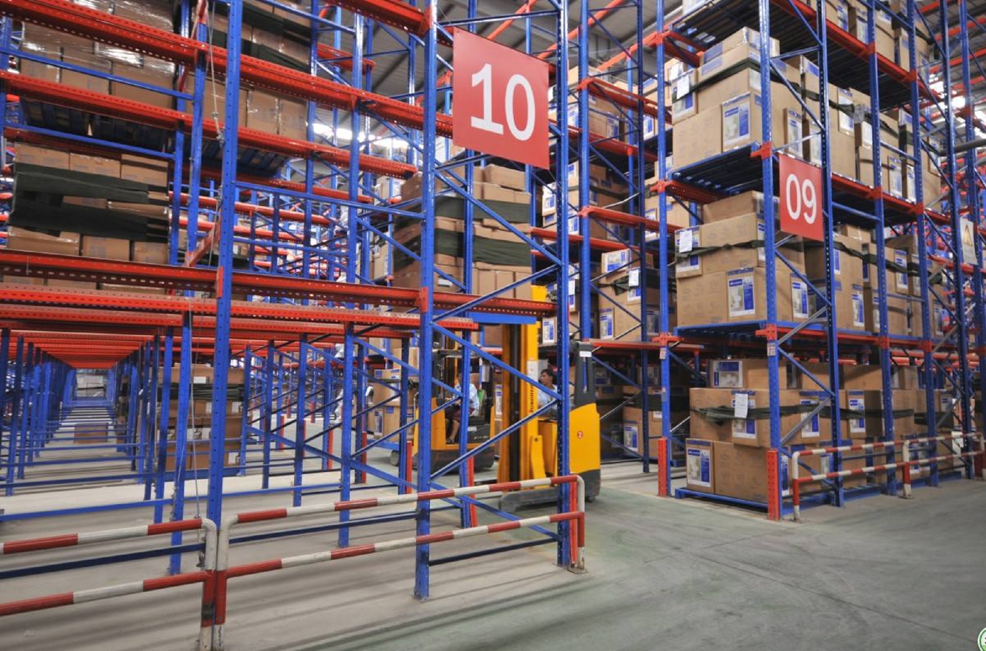 貫通貨架實(shí)拍圖